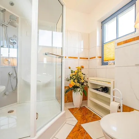 Ferienhaus Wiesenstraße 23 Haus Hansi Ostseeheilbad Zingst